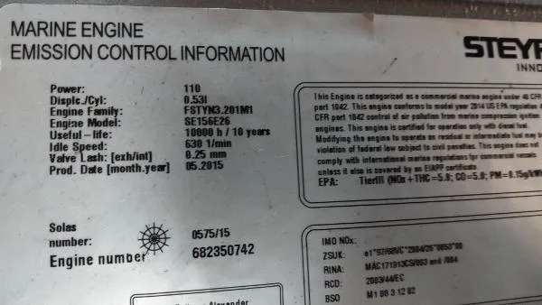 Moondance Yacht Photos Pics 