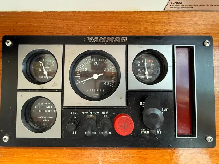 Screamer Yacht Photos Pics Yanmar engine control panel on a 1998 Wilbur 38 Downeast boat.