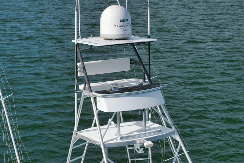 Yacht Photos Pics Garlington 61 boat tower with radar, 1997 model, on calm water.