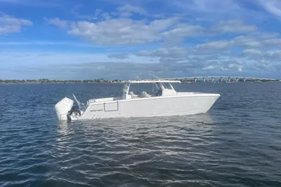 Twin Vee 400 GFX