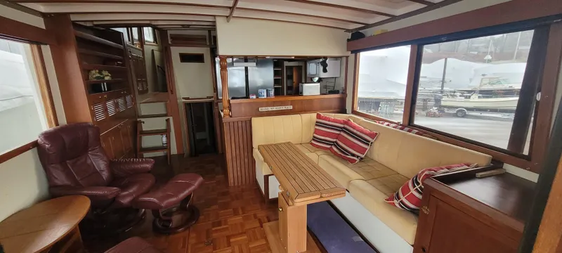 Cygnus Yacht Photos Pics 