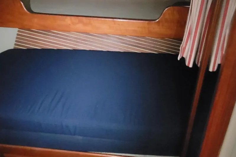 Cygnus Yacht Photos Pics 