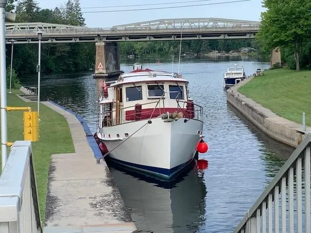 Cygnus Yacht Photos Pics 