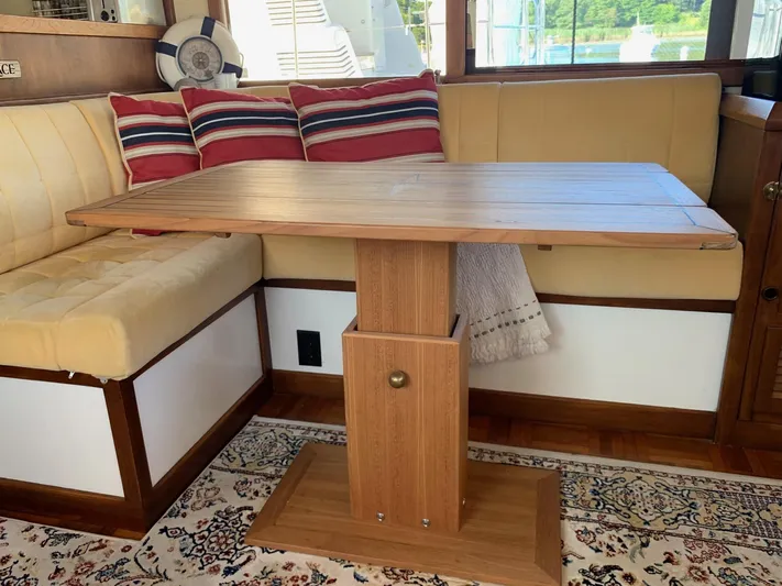 Cygnus Yacht Photos Pics 