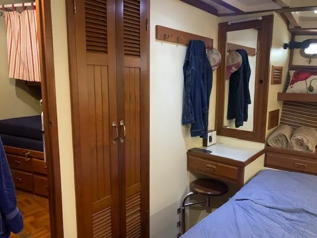 Cygnus Yacht Photos Pics 