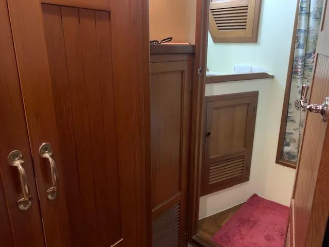 Cygnus Yacht Photos Pics 