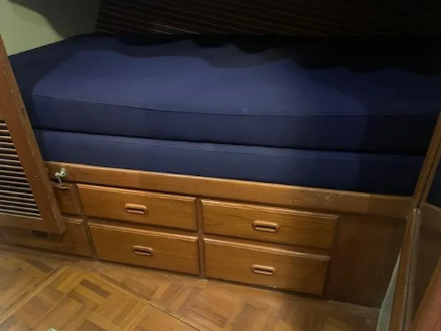 Cygnus Yacht Photos Pics 