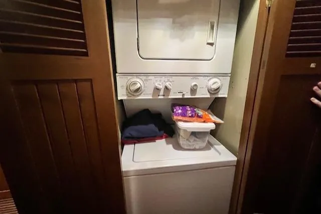 Cygnus Yacht Photos Pics 