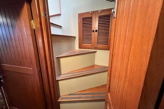 Cygnus Yacht Photos Pics 