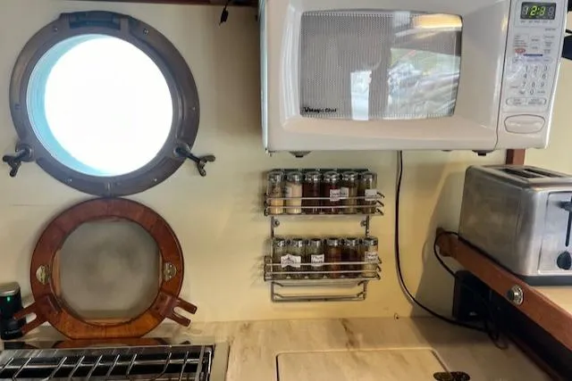 Cygnus Yacht Photos Pics 