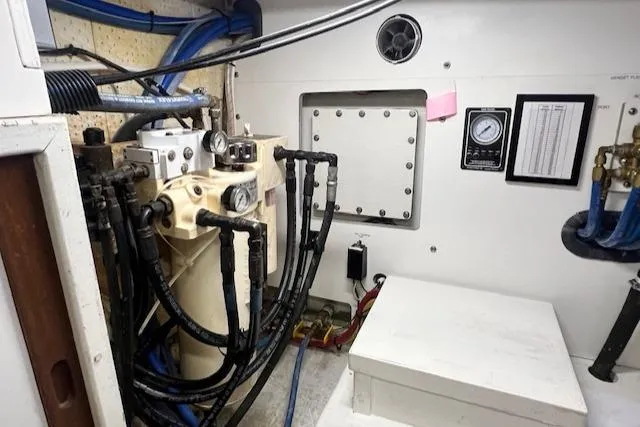 Cygnus Yacht Photos Pics 