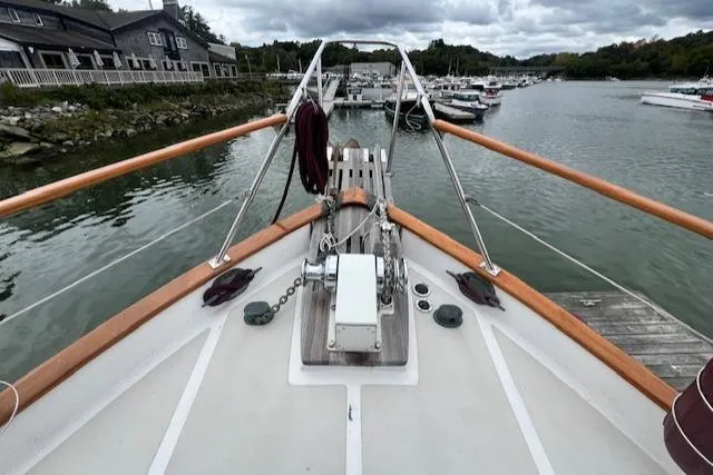 Cygnus Yacht Photos Pics 