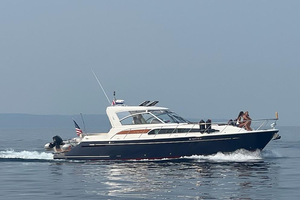Chris-Craft Roamer 40
