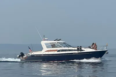 Chris-Craft Roamer 40