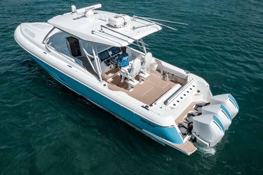 2021 Intrepid 409 Valor