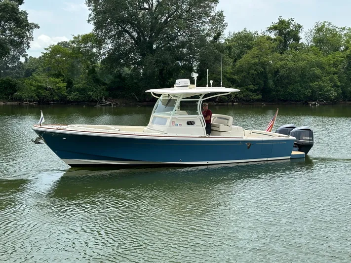Heron Yacht Photos Pics 