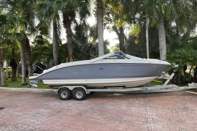2023 Sea Ray SDX 270 Outboard