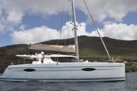 2013 Fountaine Pajot Helia 44