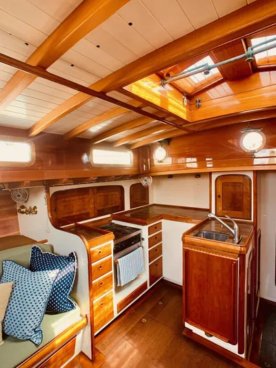 Wild Horses Yacht Photos Pics 