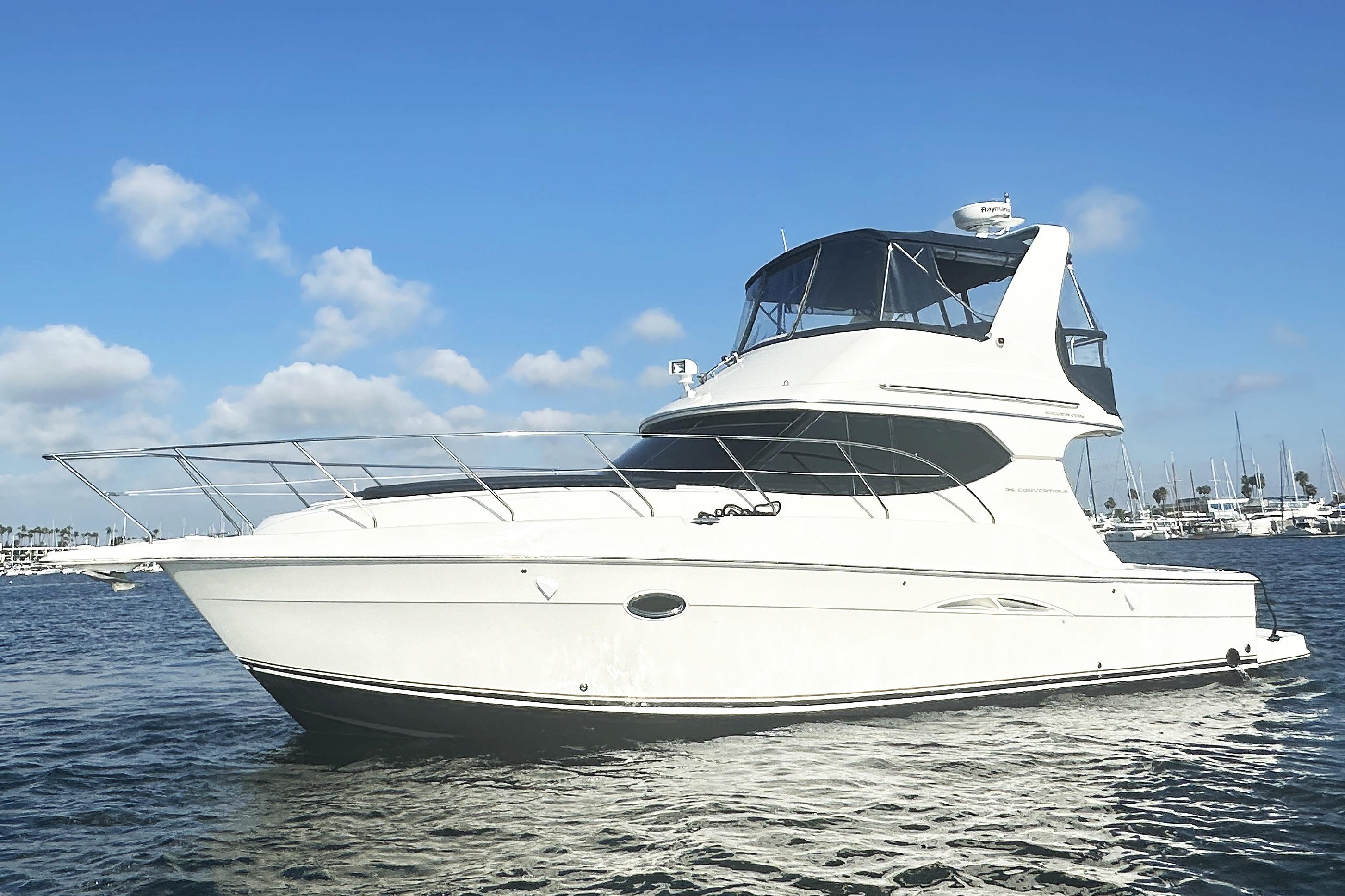 2008 Silverton 36 Convertible