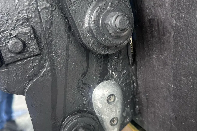 Beach House Yacht Photos Pics Close-up of a 2010 Sea Ray 450 Sundancer boat's metal components.