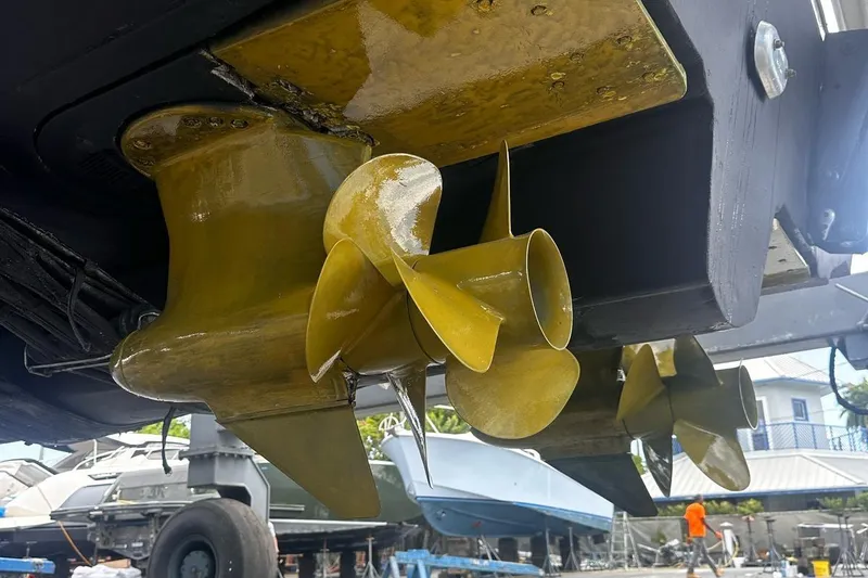 Beach House Yacht Photos Pics Underwater view of 2010 Sea Ray 450 Sundancer propellers in a boatyard.