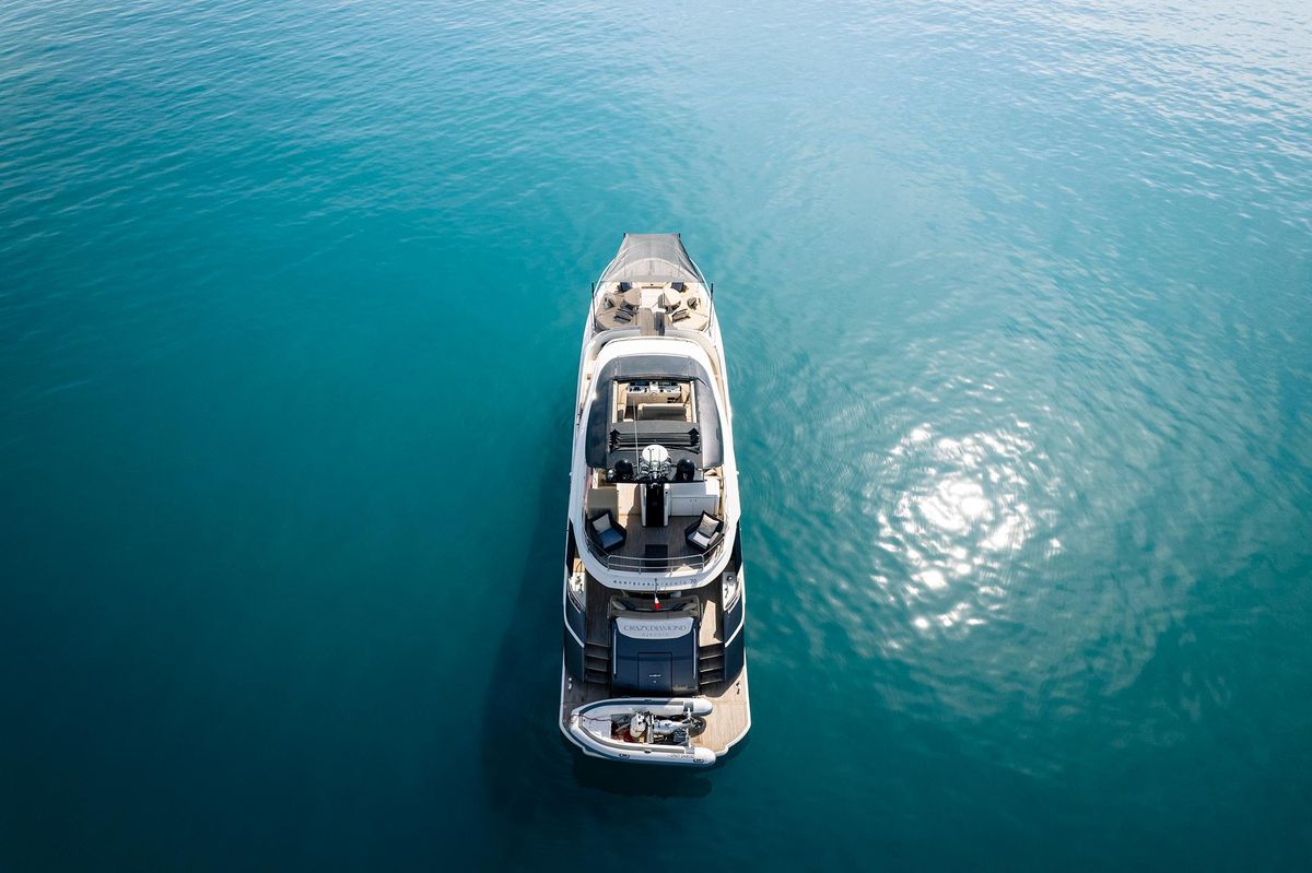 2016 Monte Carlo Yachts 69 
