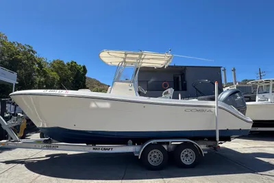 Cobia 237 Center Console