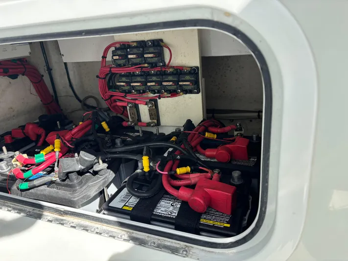  Yacht Photos Pics Yellowfin Boats, Contender Boats, SeaVee Boats, Regulator Boats, SeaHunter Boats, Invincible Boats, Pair Marine, Southport, REV Yacht Sales