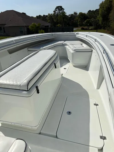  Yacht Photos Pics Yellowfin Boats, Contender Boats, SeaVee Boats, Regulator Boats, SeaHunter Boats, Invincible Boats, Pair Marine, Southport, REV Yacht Sales