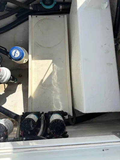  Yacht Photos Pics Yellowfin Boats, Contender Boats, SeaVee Boats, Regulator Boats, SeaHunter Boats, Invincible Boats, Pair Marine, Southport, REV Yacht Sales