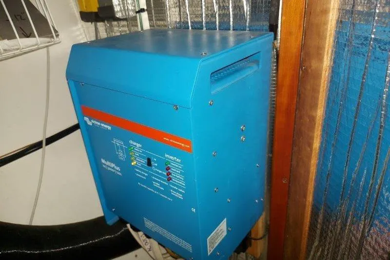 Lino Yacht Photos Pics Blue inverter charger in a Custom Chatam Extreme 42, 2019 model.