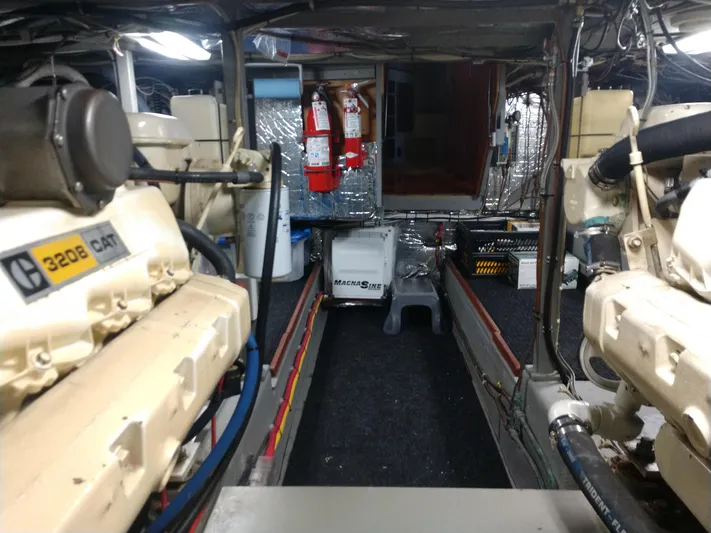 Elizabeth Rose Yacht Photos Pics 