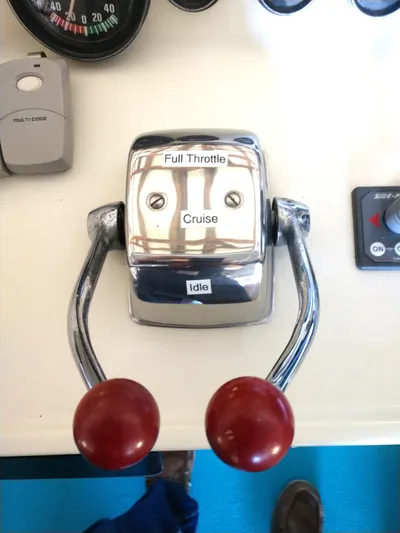 Elizabeth Rose Yacht Photos Pics 1981 Tollycraft 43 Motoryacht throttle controls with red handles and labeled settings.