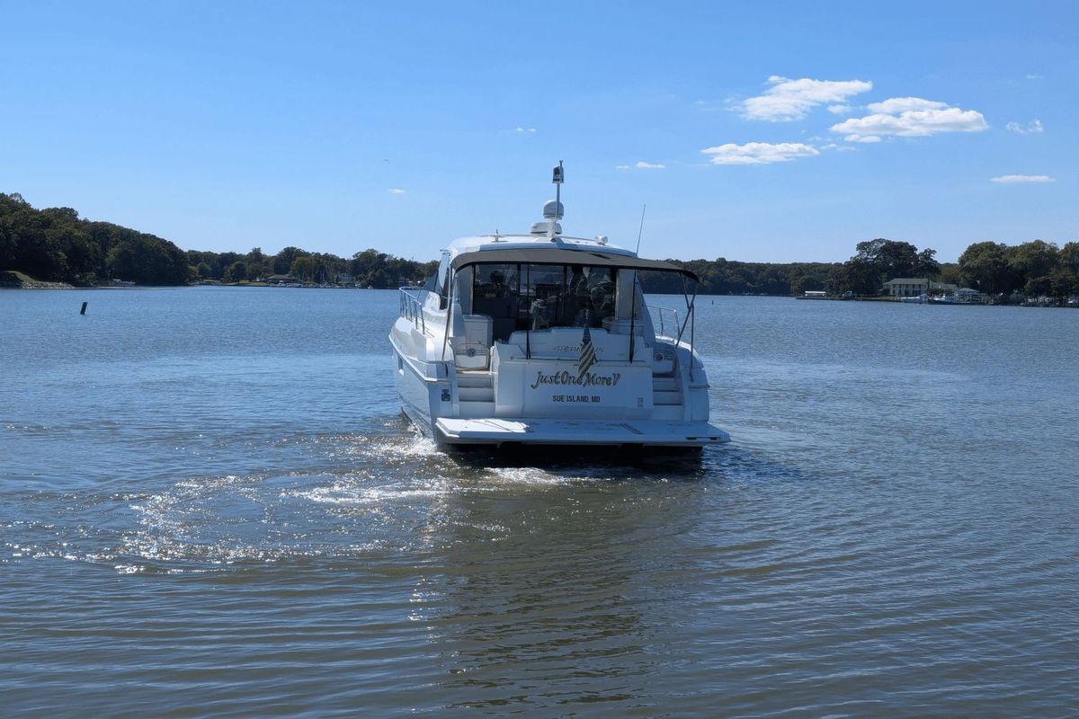 2013 Cruisers Yachts 48 