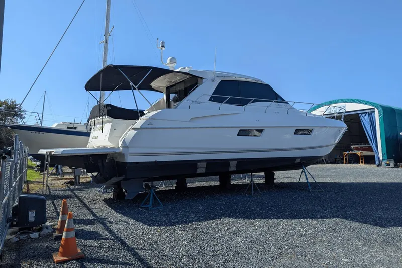 Just One More V Yacht Photos Pics 