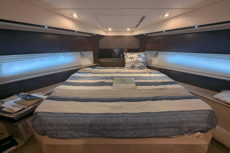 Just One More V Yacht Photos Pics 