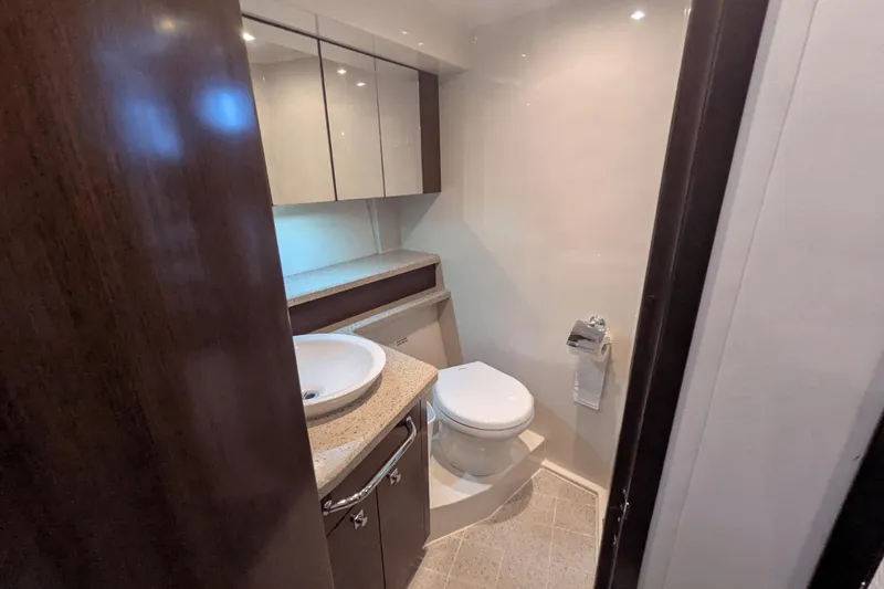 Just One More V Yacht Photos Pics 