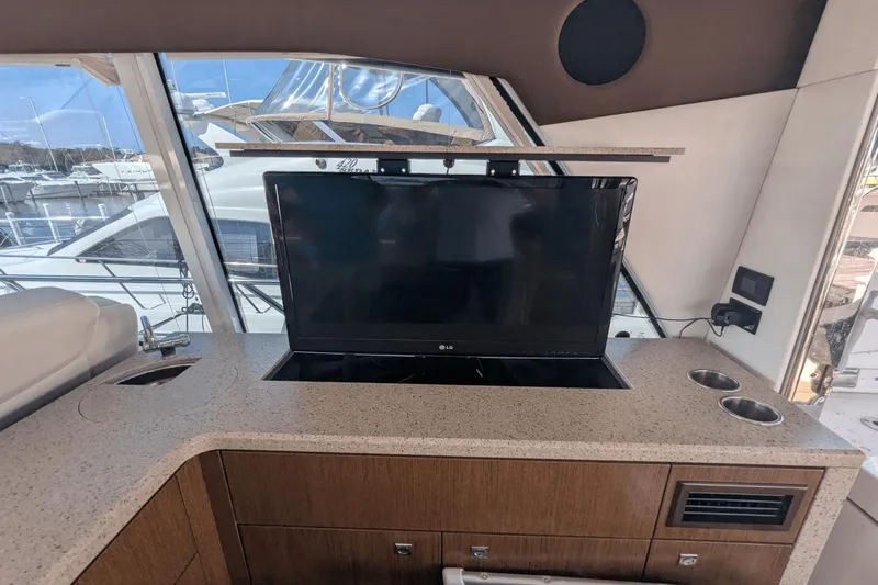 Just One More V Yacht Photos Pics 