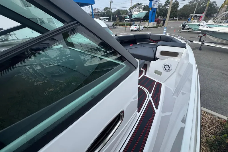  Yacht Photos Pics 2025 Monterey Elite 27 OB boat with sleek design and modern seating.