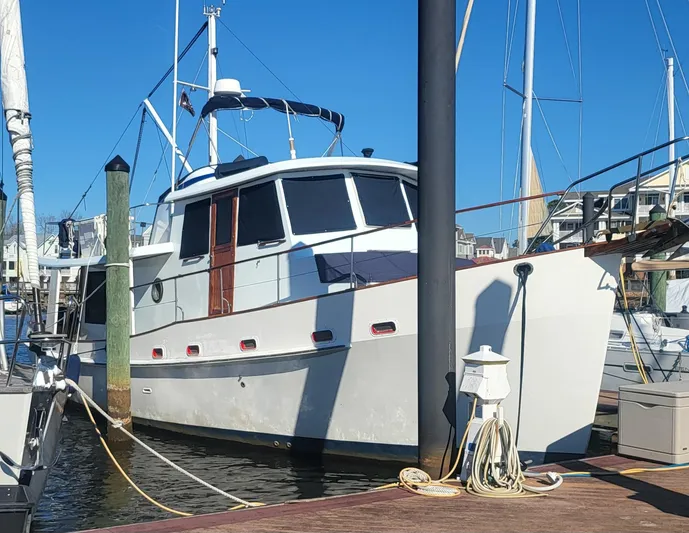 Nancy Lee Yacht Photos Pics 