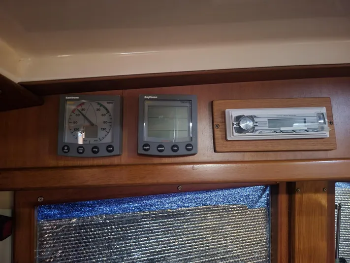 Nancy Lee Yacht Photos Pics 