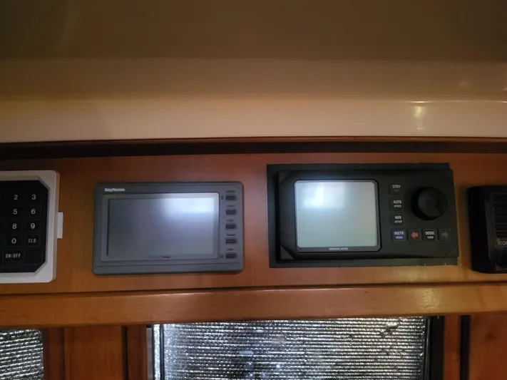 Nancy Lee Yacht Photos Pics 