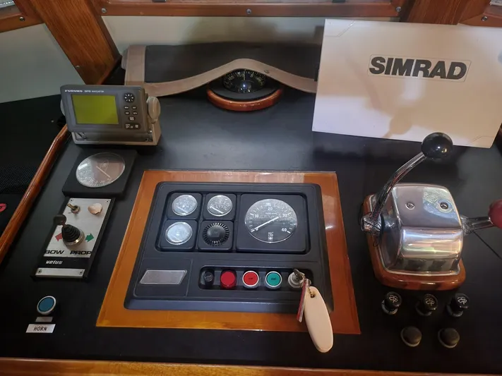 Nancy Lee Yacht Photos Pics 