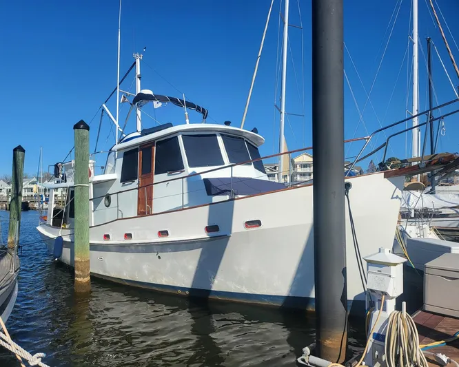 Nancy Lee Yacht Photos Pics 