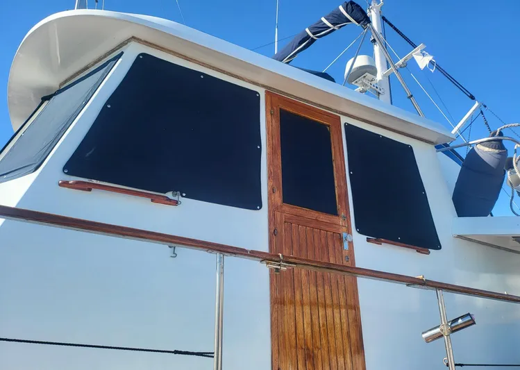 Nancy Lee Yacht Photos Pics 