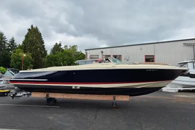 Chris-Craft Corsair 28