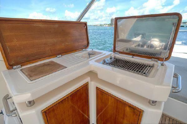 2011 Azimut 70 
