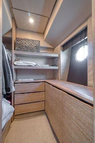 2011 Azimut 70 