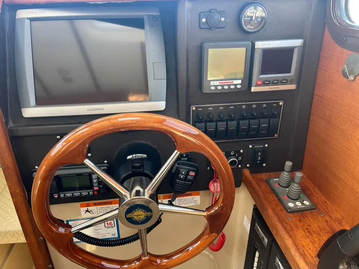 Ben Yacht Photos Pics Control panel of a 2011 Ranger Tugs R-27 boat with Garmin navigation system.